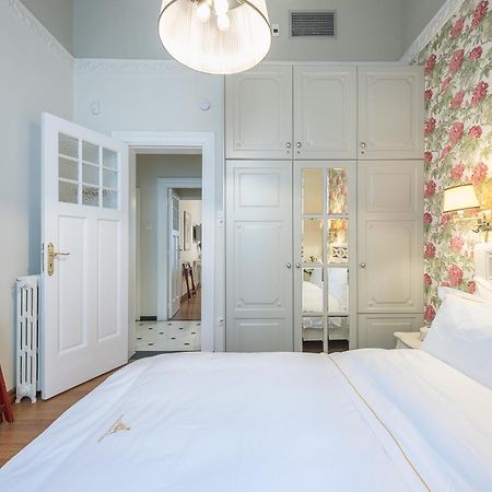The Rare Luxury Gem Near Syntagma, Kolonaki Square Apartment เอเธนส์ ภายนอก รูปภาพ
