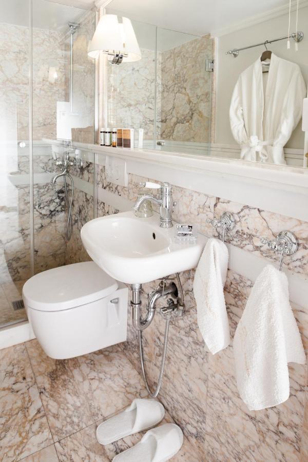 The Rare Luxury Gem Near Syntagma, Kolonaki Square Apartment เอเธนส์ ภายนอก รูปภาพ