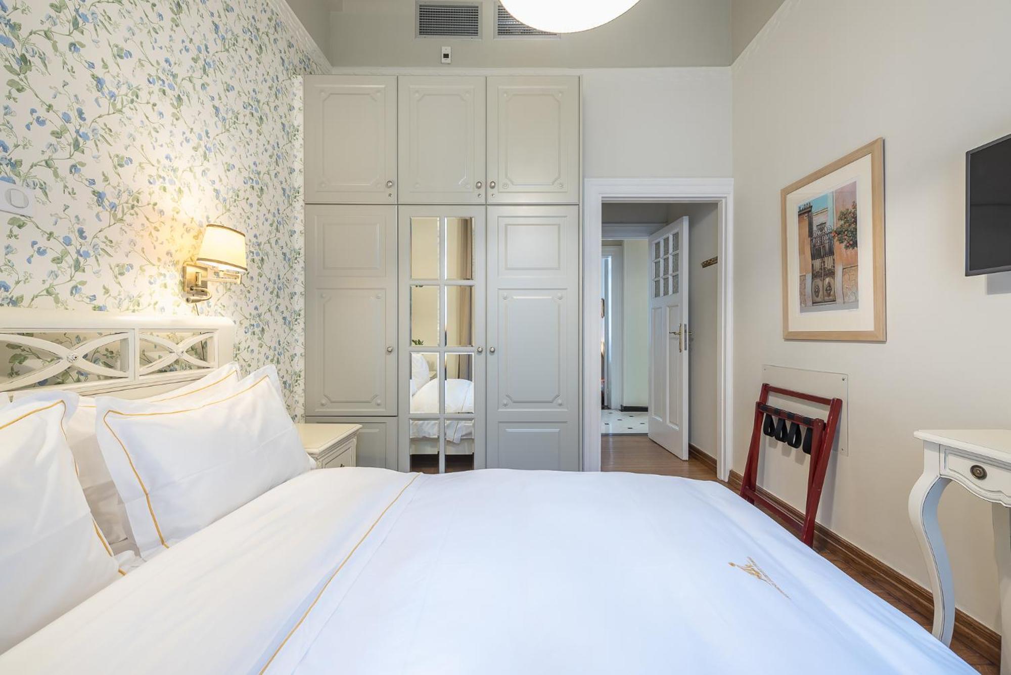 The Rare Luxury Gem Near Syntagma, Kolonaki Square Apartment เอเธนส์ ภายนอก รูปภาพ