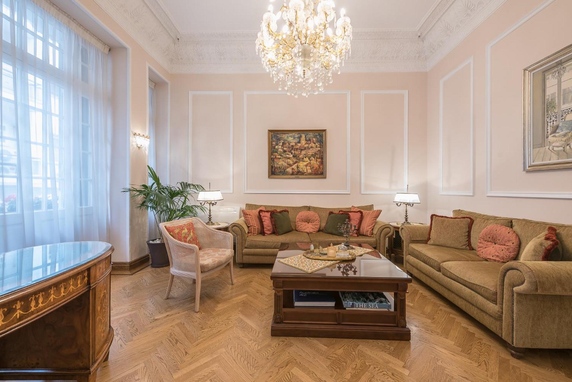 The Rare Luxury Gem Near Syntagma, Kolonaki Square Apartment เอเธนส์ ภายนอก รูปภาพ