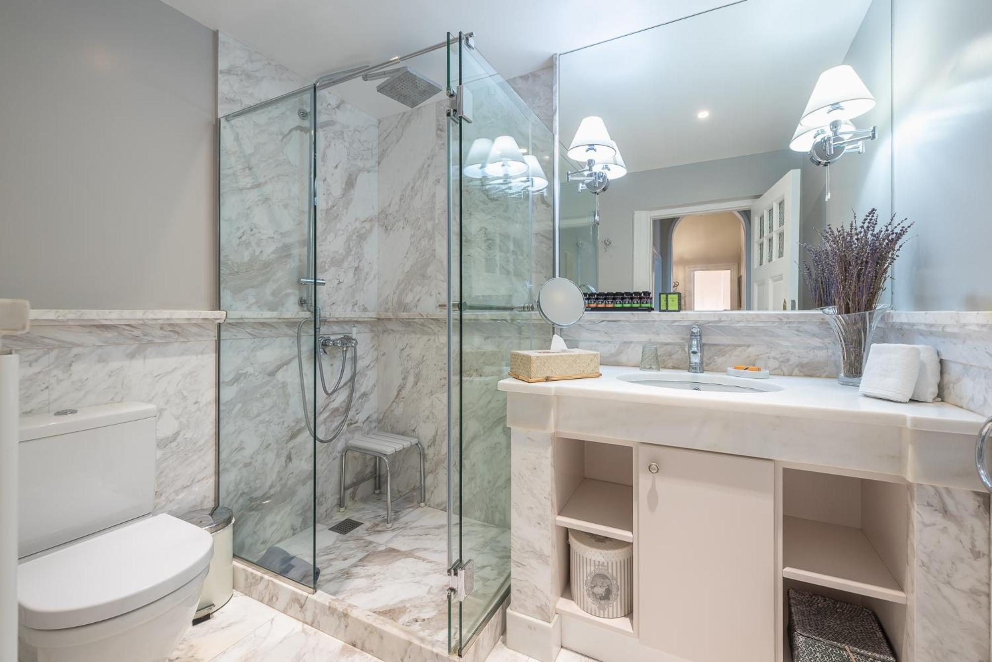 The Rare Luxury Gem Near Syntagma, Kolonaki Square Apartment เอเธนส์ ภายนอก รูปภาพ
