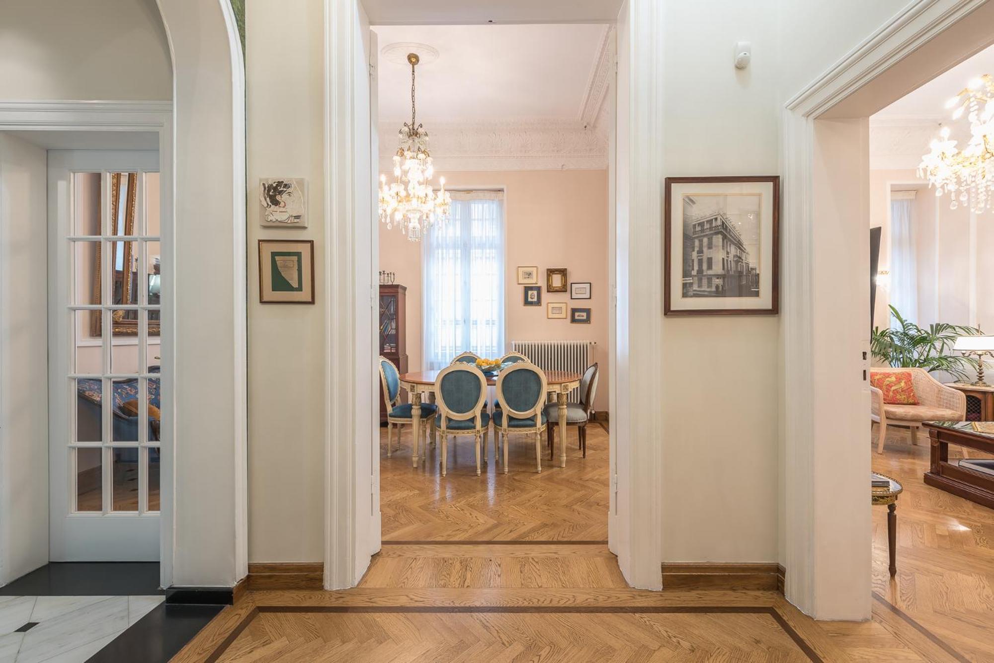 The Rare Luxury Gem Near Syntagma, Kolonaki Square Apartment เอเธนส์ ภายนอก รูปภาพ